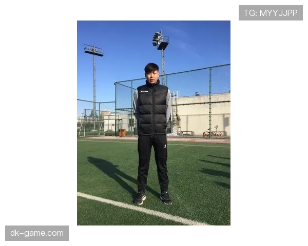 奥坎波斯:青训历练成就职业足球新星 奥坎波斯:青训历练成就职业足球新星