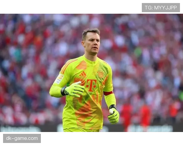 诺伊尔：从沙尔克04到拜仁传奇，德国门神的职业生涯回顾与未来展望