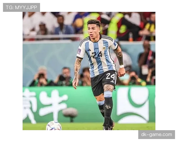 斯卡洛尼战术持续进化,阿根廷主帅欧冠改写战局引关注 斯卡洛尼战术持续进化,阿根廷主帅欧冠改写战局引关注